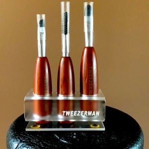 Tweezerman Make Up Brush Set in stand